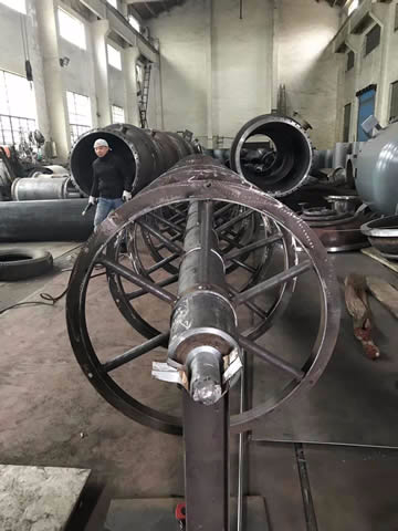 刮板式蒸發(fā)器的攪拌器